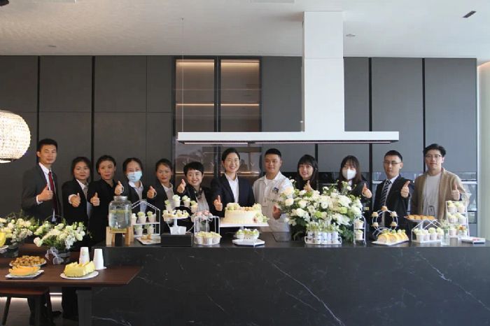 LEDMAN������ͥ��Ļ�ɶ��׵���ʽ�_�I(y��)