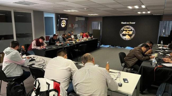 ȫ�����(w��)�wϵ���O(sh��)��(w��n)�����M(j��n)�������Ȱ���ɭACE��Ӗ(x��n)���wȫ���Ĵ���