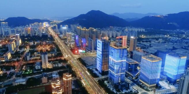 ������Ч������������EMC��(ji��)�ܷ������ÿ�깝(ji��)�3000�f��