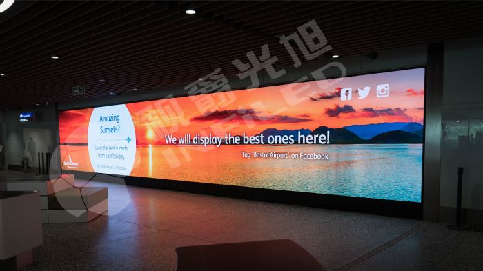 ҕ�������Ӣ��(gu��)����˹�Р��C(j��)��(ch��ng)���bLED�@ʾ��