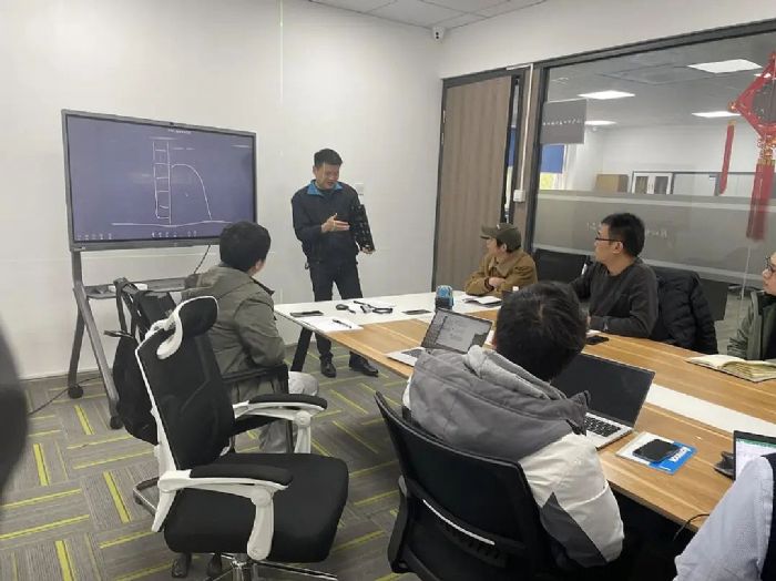 �������ٳ��l(f��)��AOC LED�@ʾ�a(ch��n)Ʒ�����g(sh��)��Ӗ(x��n)���ڶ��ڣ�����_�I��