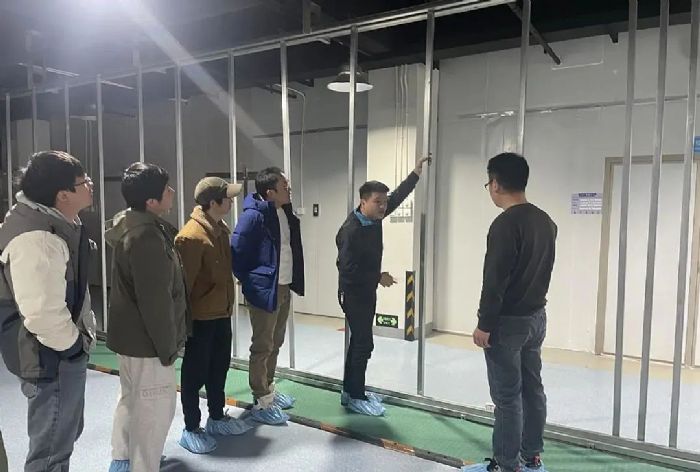 �������ٳ��l(f��)��AOC LED�@ʾ�a(ch��n)Ʒ�����g(sh��)��Ӗ(x��n)���ڶ��ڣ�����_�I��