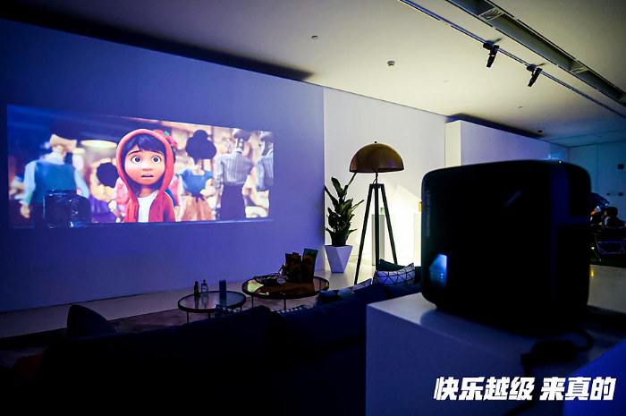 Խ(j)w(yn)_(qing)ǧԪͶӰ컨_P9ʽ