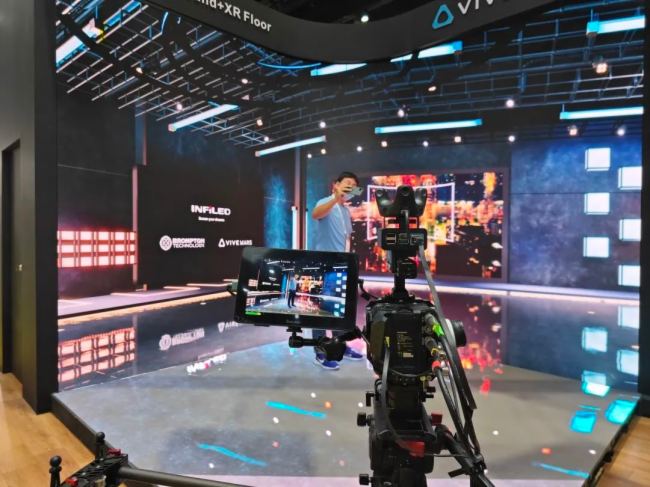 ҕ˴ΔyGXIIWKȶСgLEDذƷxR̓MĔz(chung)½QInfoComm Asia