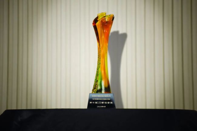 ��(ji��ng)��AET����̩Tϵ�Дث@LED�ׄ�(chu��ng)��(ji��ng)