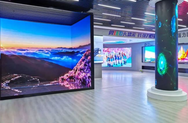 ����N������ռ���p��һ����(qi��ng)���޲ʾ����{�ηQ����