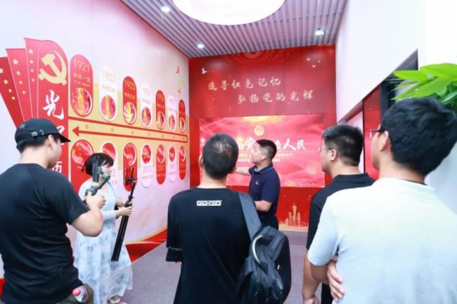 �R�ۄ�(chu��ng)�¿Ƽ�������ҕ ʢ������(qi��ng)���޲�LED�Ƽ��w�(y��n)�^�����������_(t��i)��ʢ���_�I(y��)��