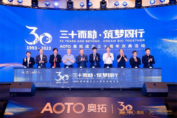 �W����ӣ����L(zh��ng)�����x����δ��(l��i)