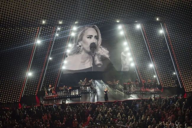 AR |L-Acoustics L-ISAʽU(ku)g(sh)Weekends With Adeleݳ¸߶