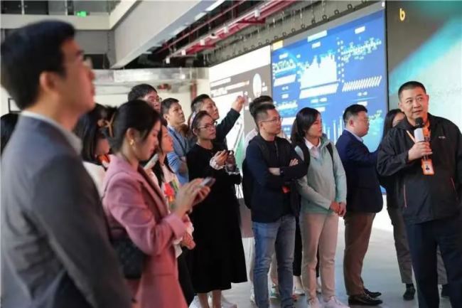 ������W(xu��)�R�S�̌W(xu��)Ժ�������M(j��n)����ɭ���^����