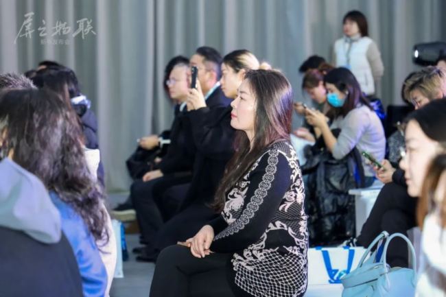 京東方BOE |《屏之物聯(lián)》專著重磅上市 解析科技企業(yè)穿越周期的“秘鑰”