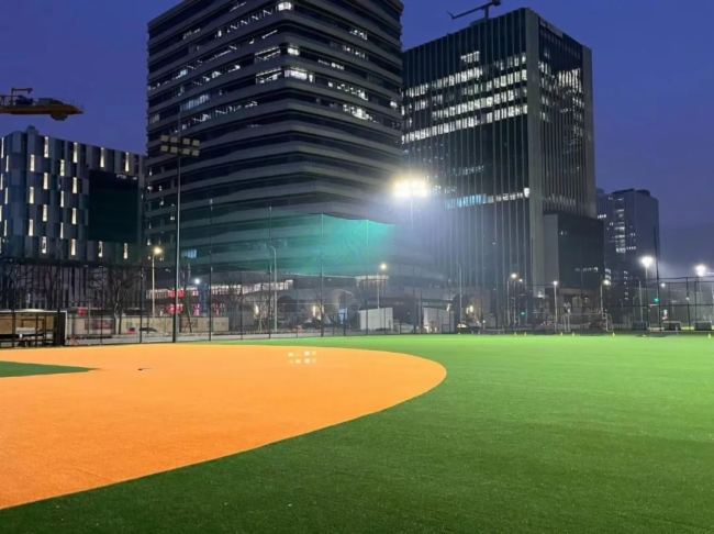 ���x����˼�մ�LEDͶ����������w������������(ch��ng)