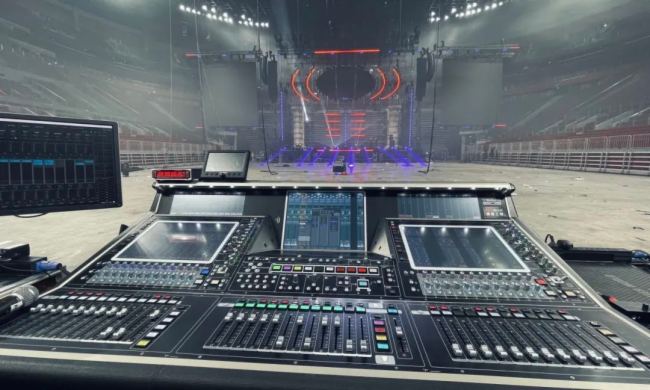 潘瑋柏「狂愛(ài)」重慶站|L-Acoustics&DiGiCo助力燃爆狂熱舞臺(tái)