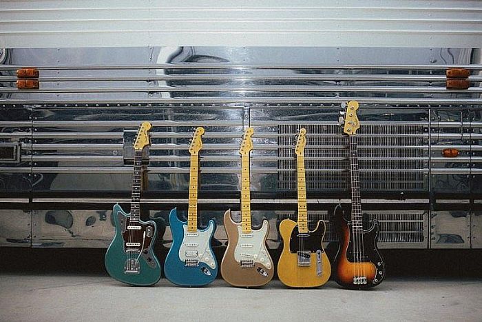 FENDERȫƳa(chn)I(y)(jng)ϵںς(chung)c